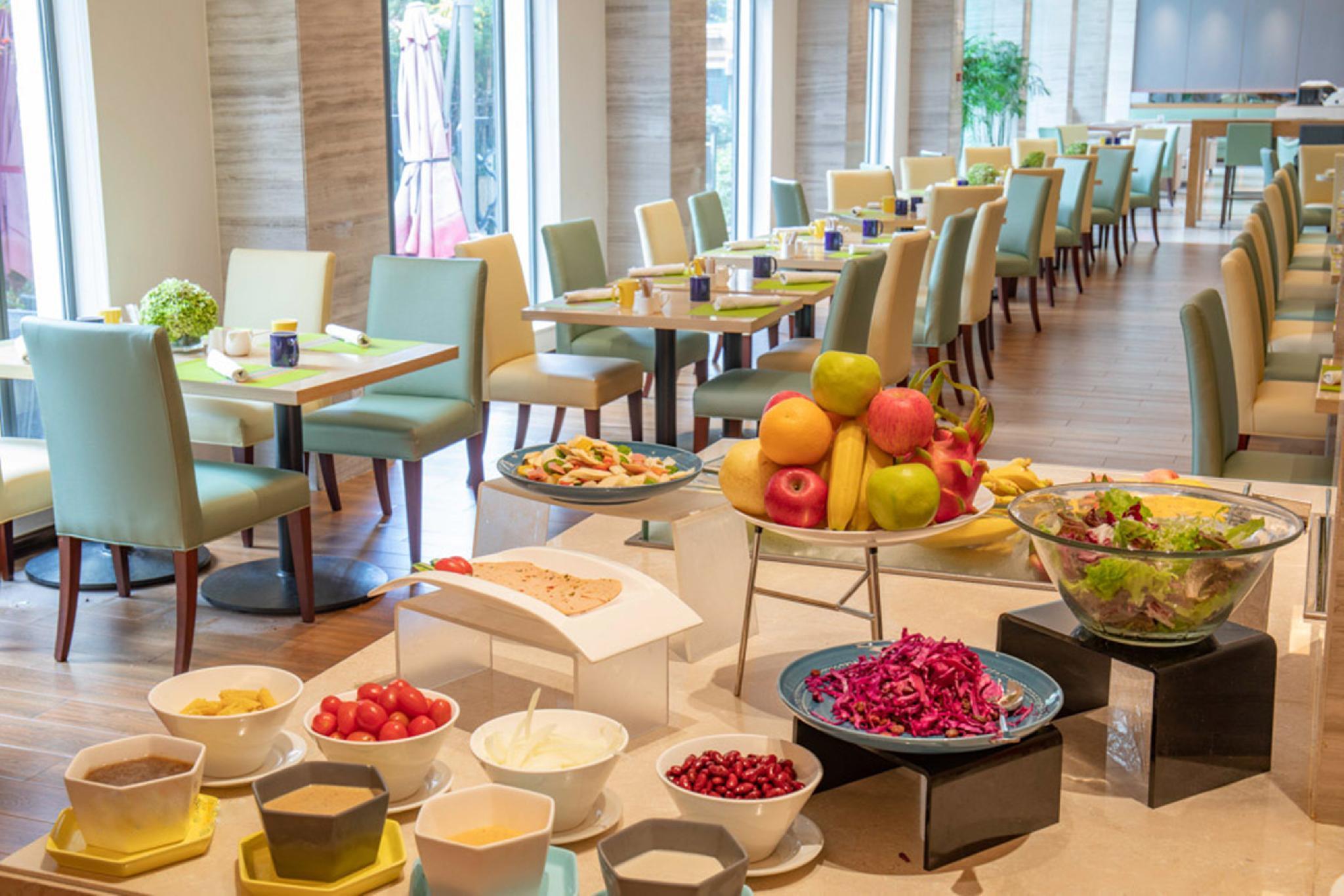 Holiday Inn Shanghai Hongqiao Central By Ihg Екстериор снимка