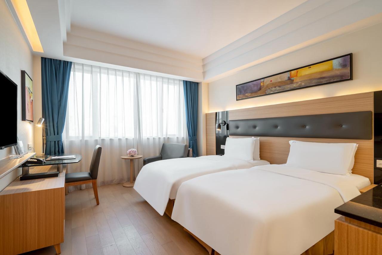 Holiday Inn Shanghai Hongqiao Central By Ihg Екстериор снимка