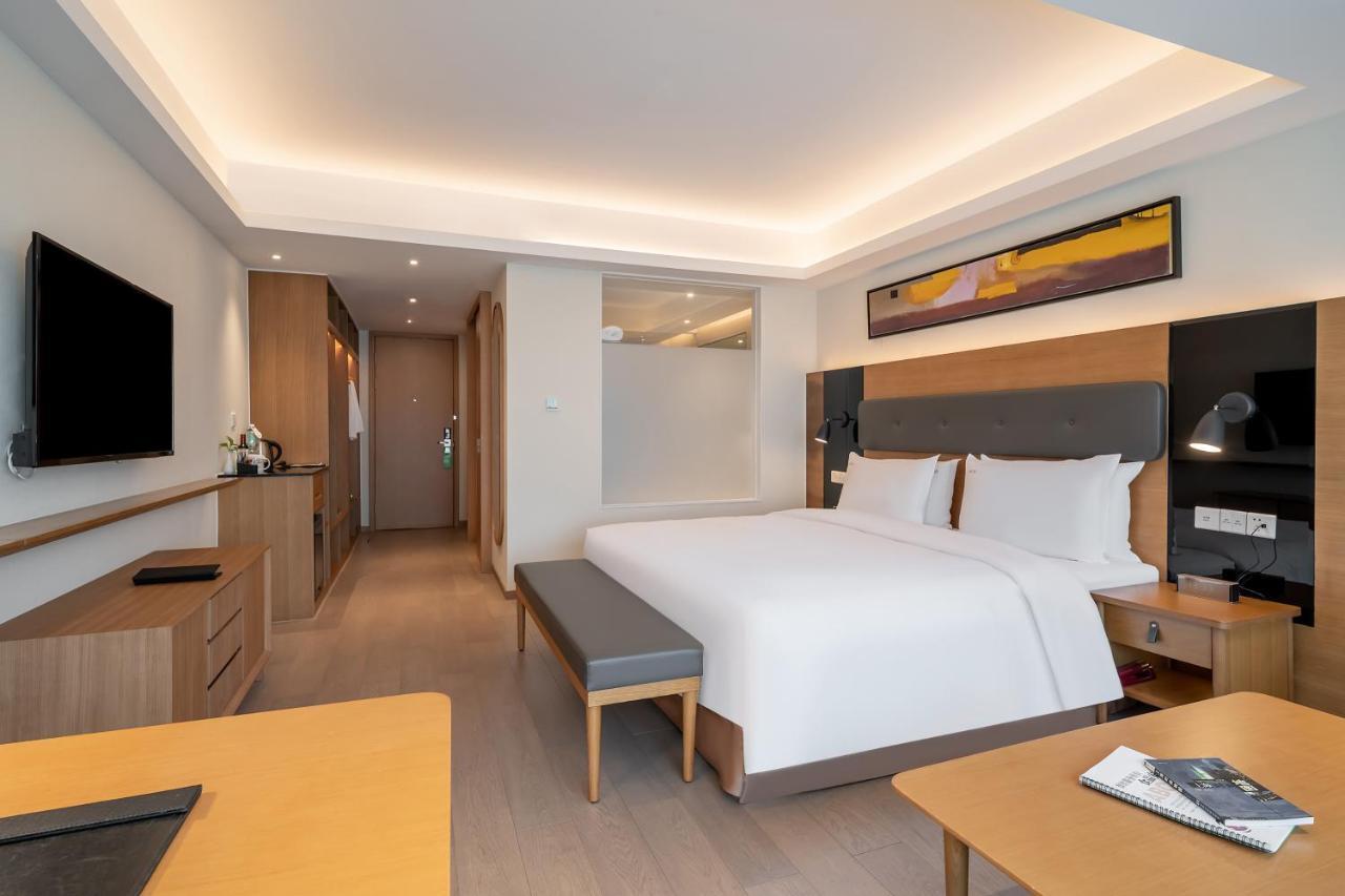 Holiday Inn Shanghai Hongqiao Central By Ihg Екстериор снимка